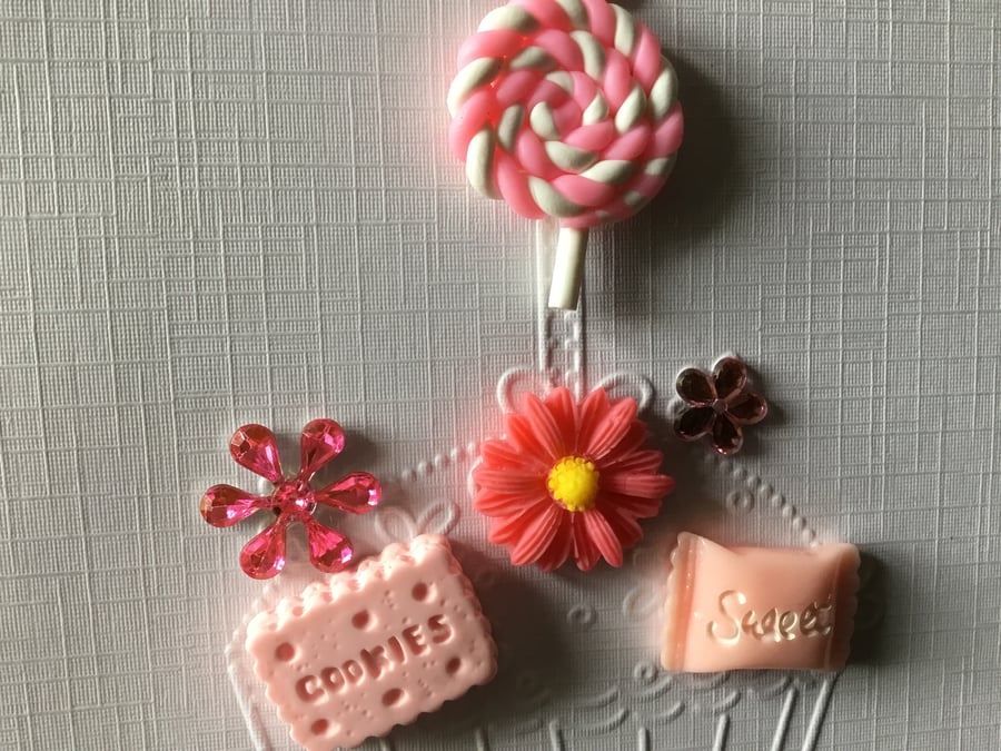 Cupcake Birthday card topped with sweets