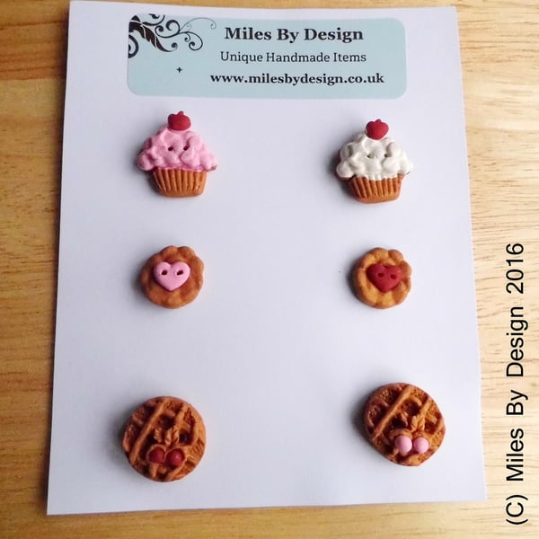 Cupcakes & Pastries Handmade Polymer Clay Buttons