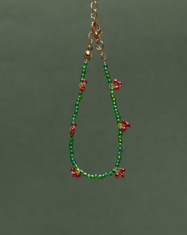 Beaded Strawberry Bracelet - Smoothie Collection.