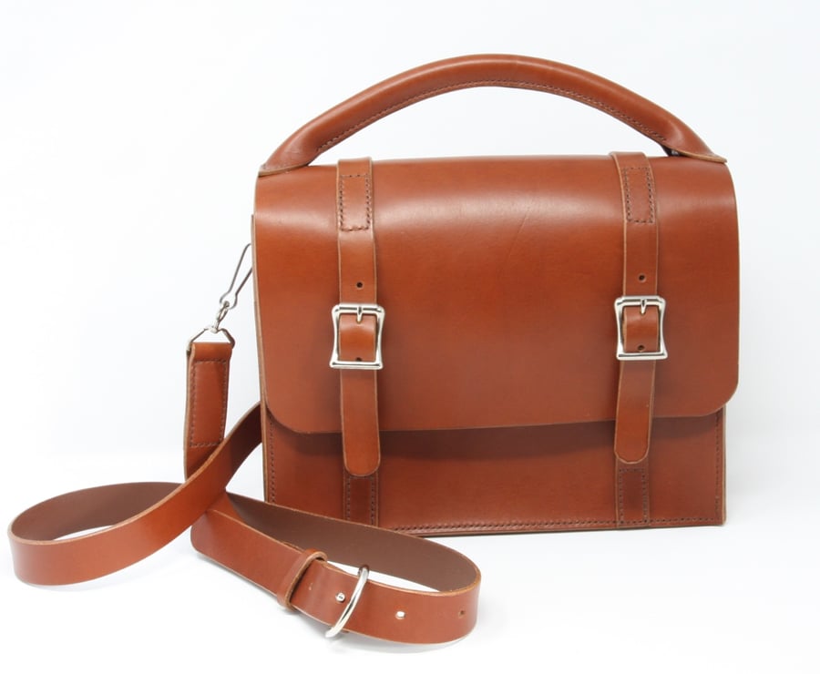 Satchel style shoulder bag - suitable for A5 notebooks and 7-inch tablets