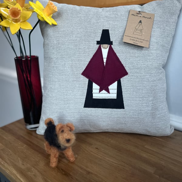 Welsh Lady Cushion - Red Shawl