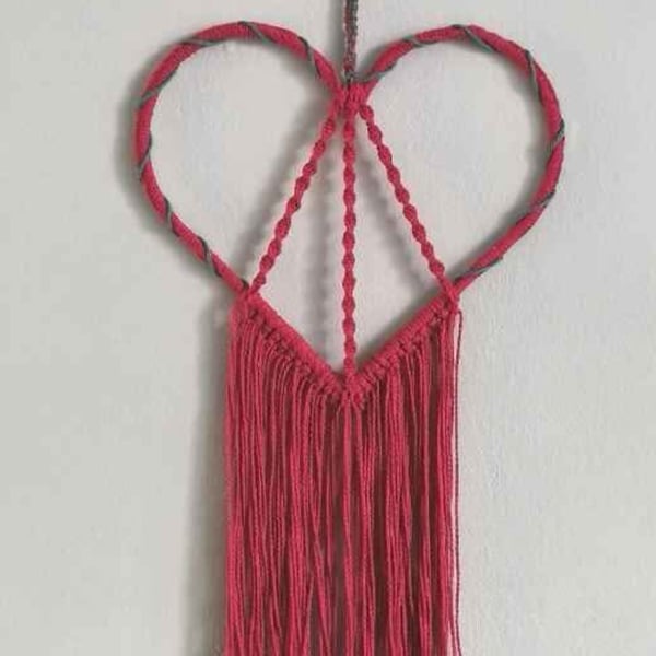 Pink Macramé Wall Décor 