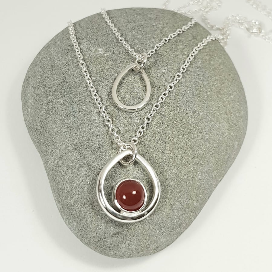 Silver Pendant Necklace Set with Carnelian 