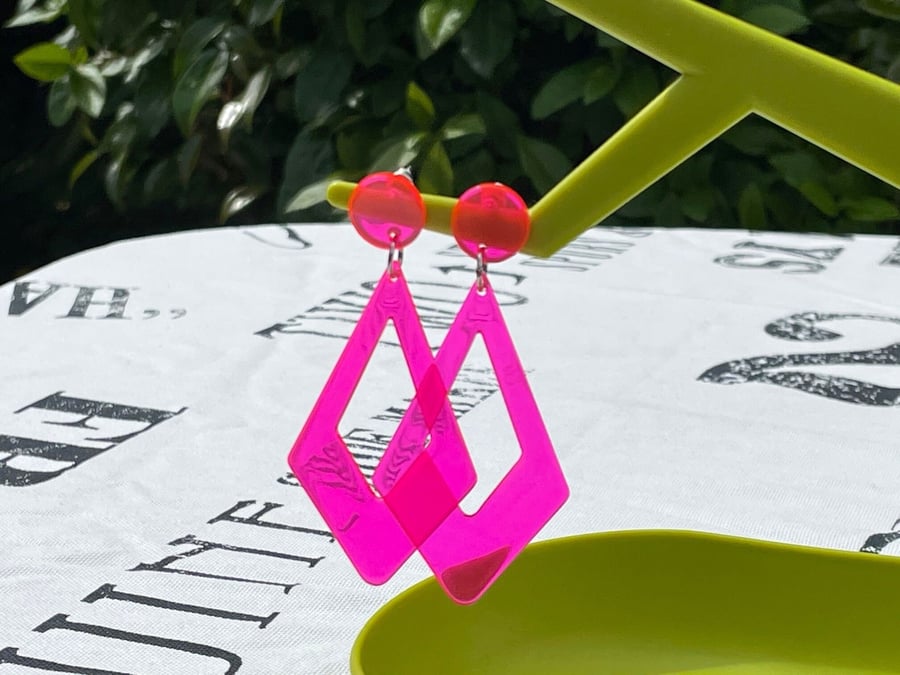 NEON KITE EARRINGS resin acrylic festival rave party
