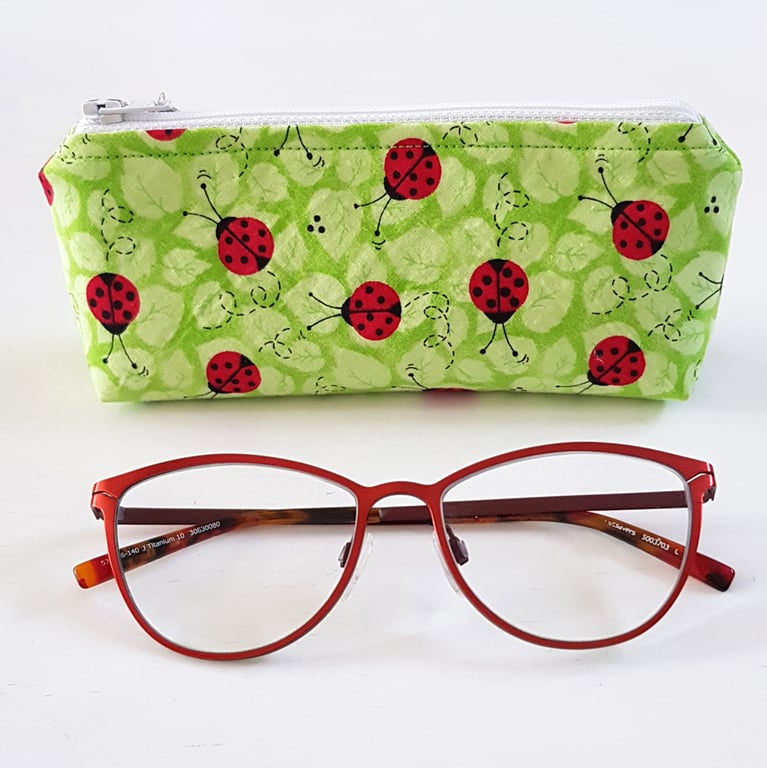 Ladybird Fabric Glasses Case - Green Zipped Spectacle And Sunglasses Pouch