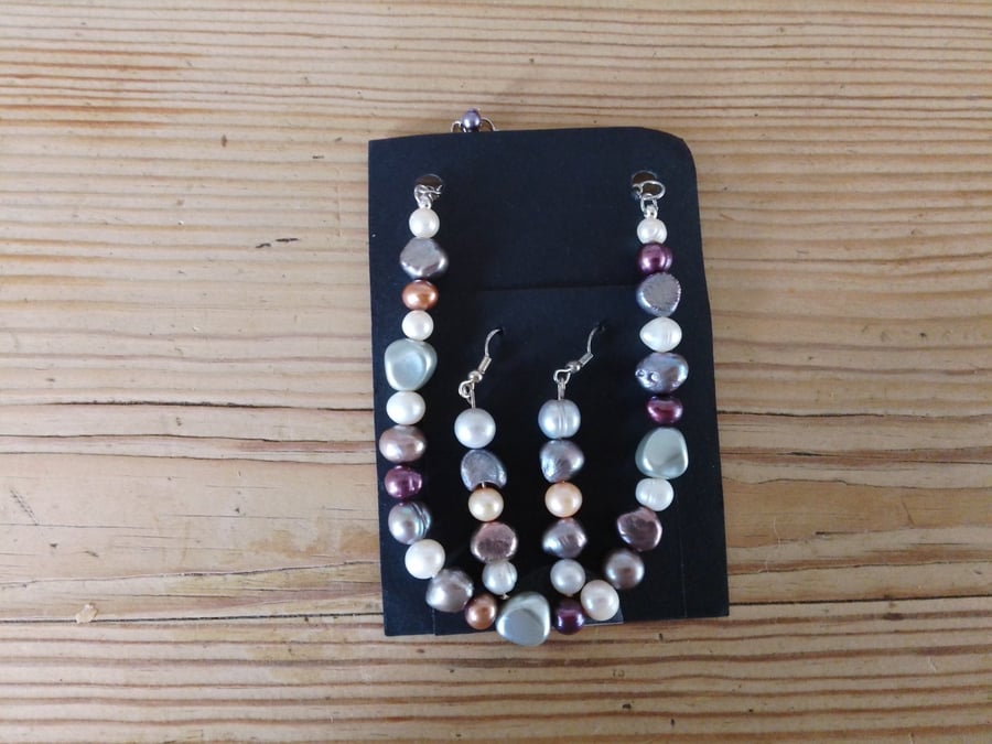 Handmade bracelet and earring set