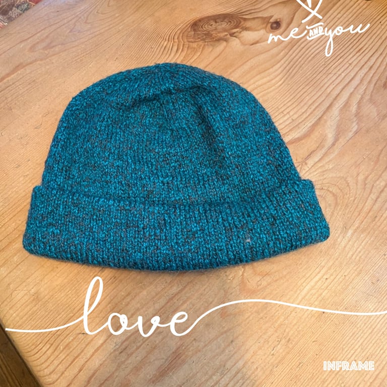 Musselburgh Hat in green black wool