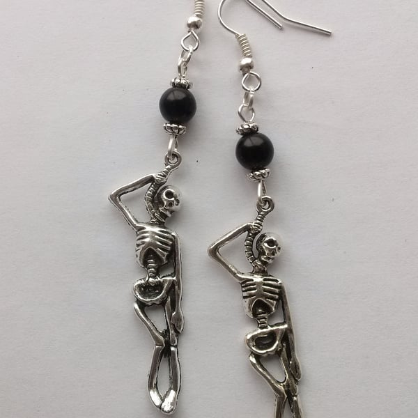 Black Glass Hanging Skeleton Hangman Gothic Earrings Silver Plate 