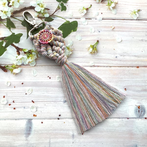 Macrame Keyring with a Dorset Button
