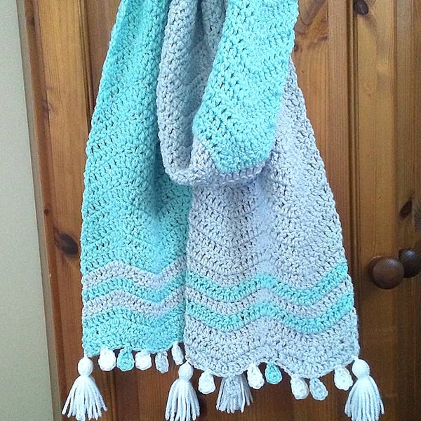 Ripples & Raindrops scarf pattern