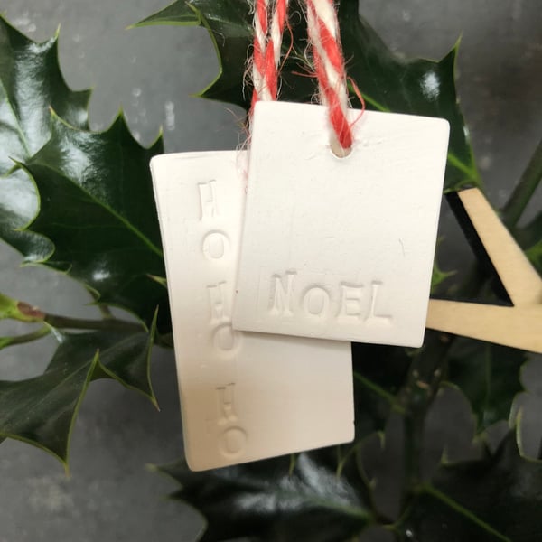 Ceramic gift tags - (Ho Ho Ho, Noel) - red twine