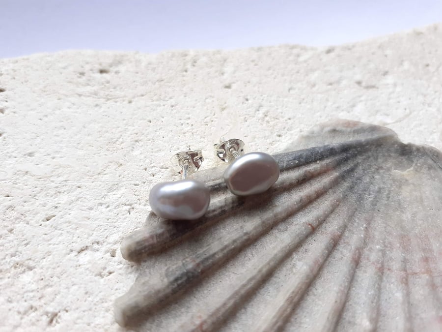 Little Grey Keshi Pearl Studs with sterling silver (6-8mm)