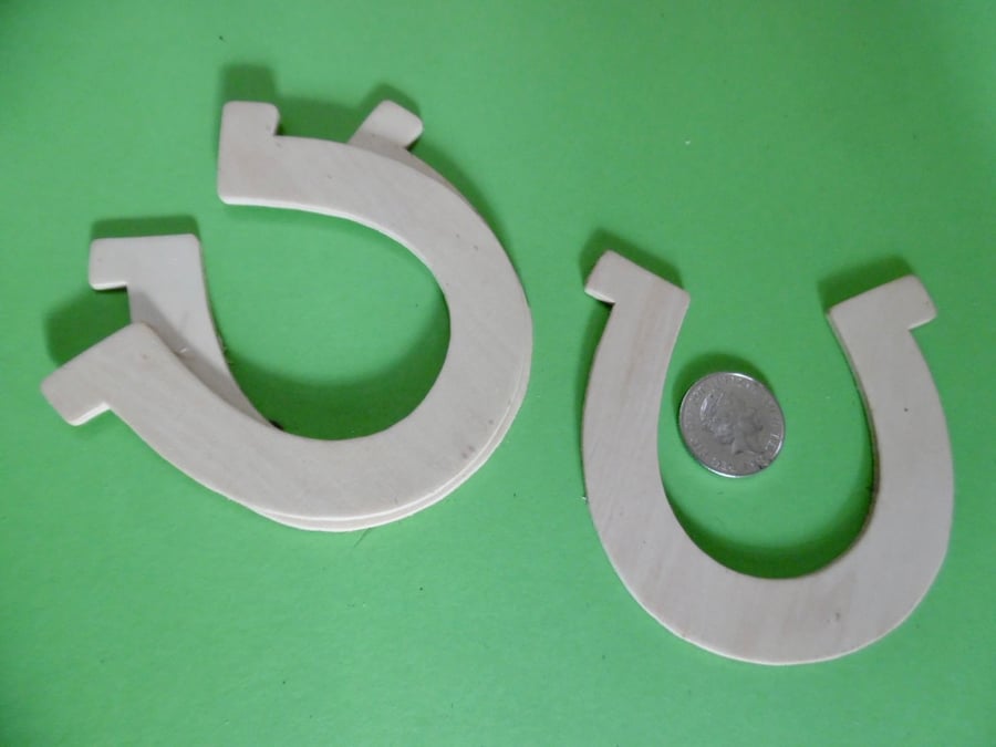 3 x Wooden Plaques   Unfinished 3mm Plywood HORSESHOE  Shape NOT laser cut