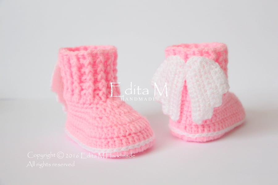 Baby booties, shoes, angel wings, 0-3 months, free shipping, pink