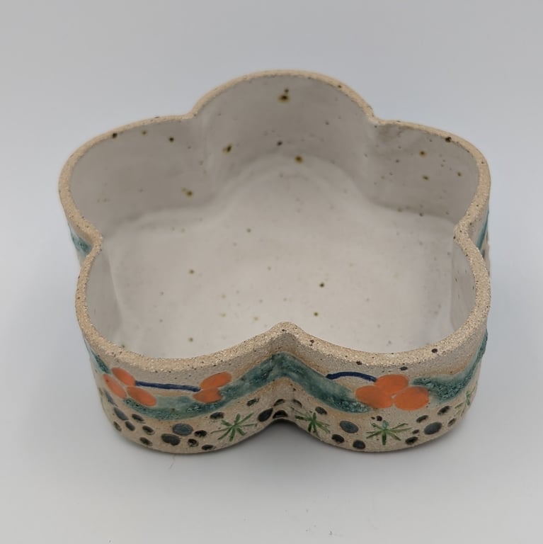 Asymmetric Bowl