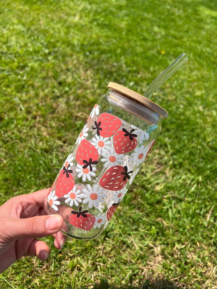 Strawberry glass tumbler with bamboo lid and straw