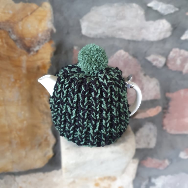 Tea Cosy, Cozy, Tea Pot Cover, Suki, For Life Stump Compatible, Hand Knitted
