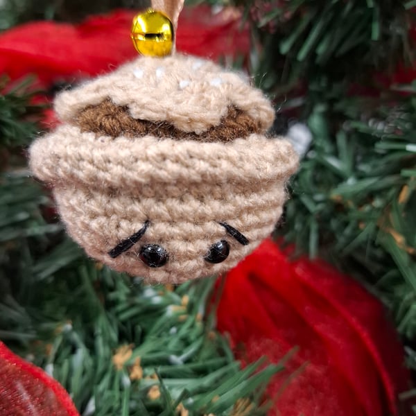 Mistrustful Mince Pie