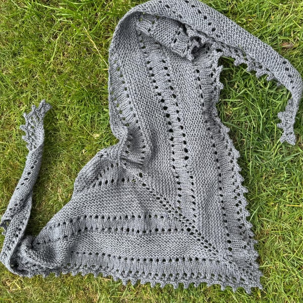 Hand knitted triangular shawl scarf, neck warmer  in grey merino  yarn