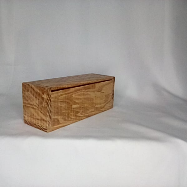 Glasses storage box