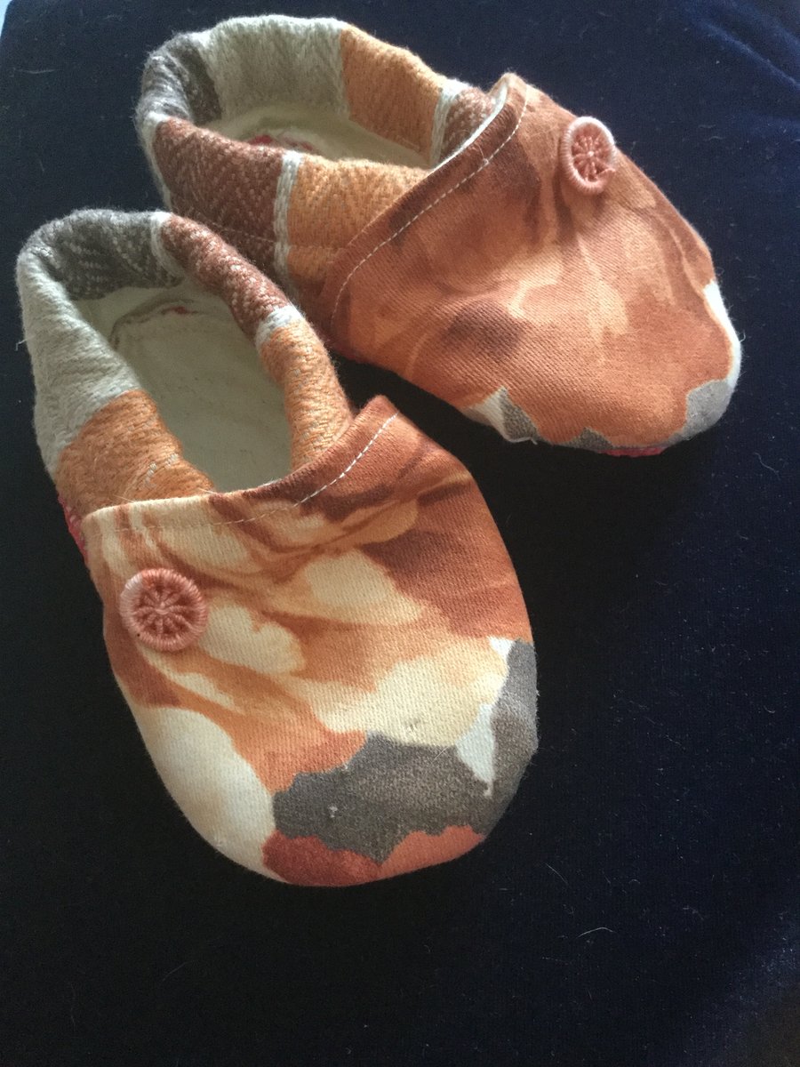 Dorset Button Trimmed Toddler Slippers, age 12 - 18 m, Orange , S3