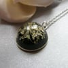 Queen Anne's Lace Flower Necklace in Resin Botanical Flower - SNOWFLAKE
