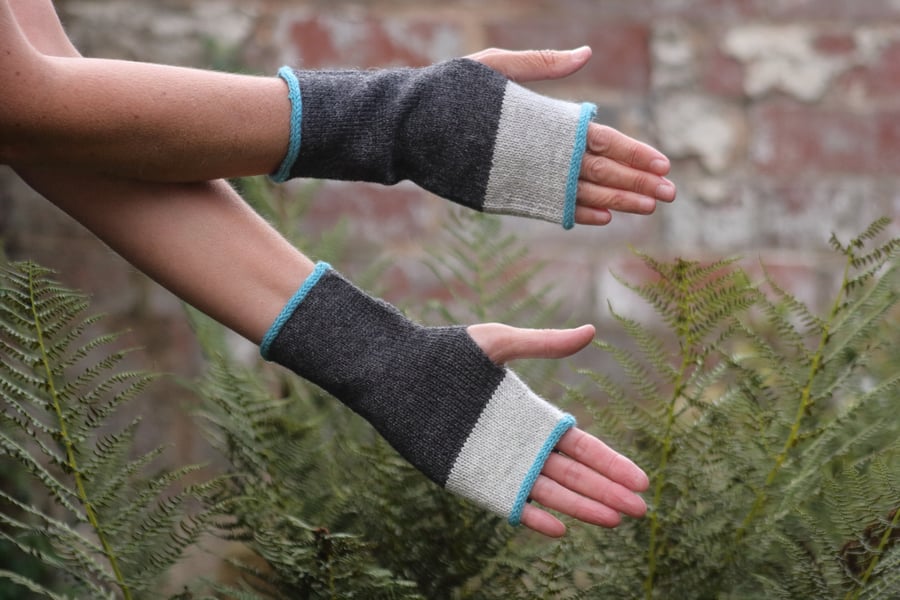 Fingerless gloves, wrist warmers, wool and alpaca, grey and turquoise