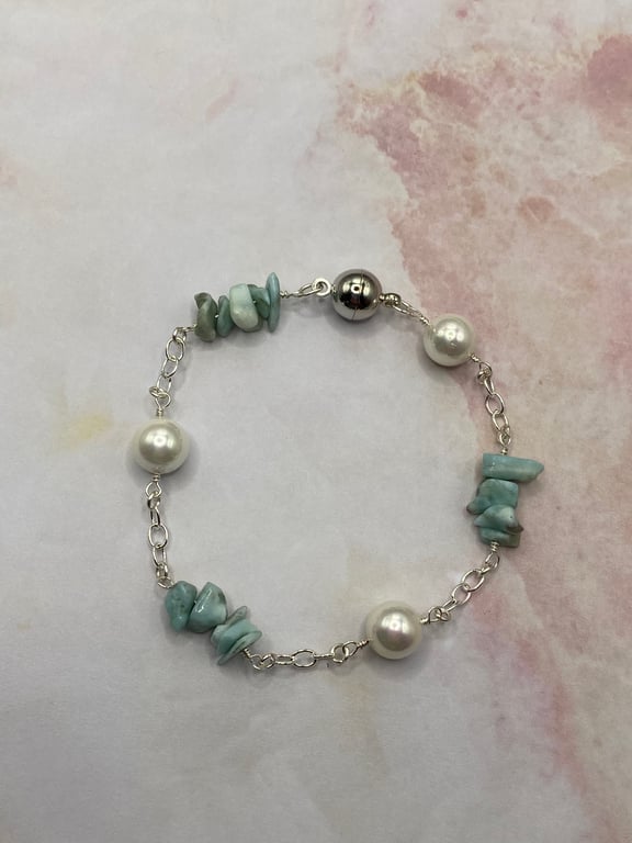 Silver plated chain bracelet with larimar nuggets and shell pearls