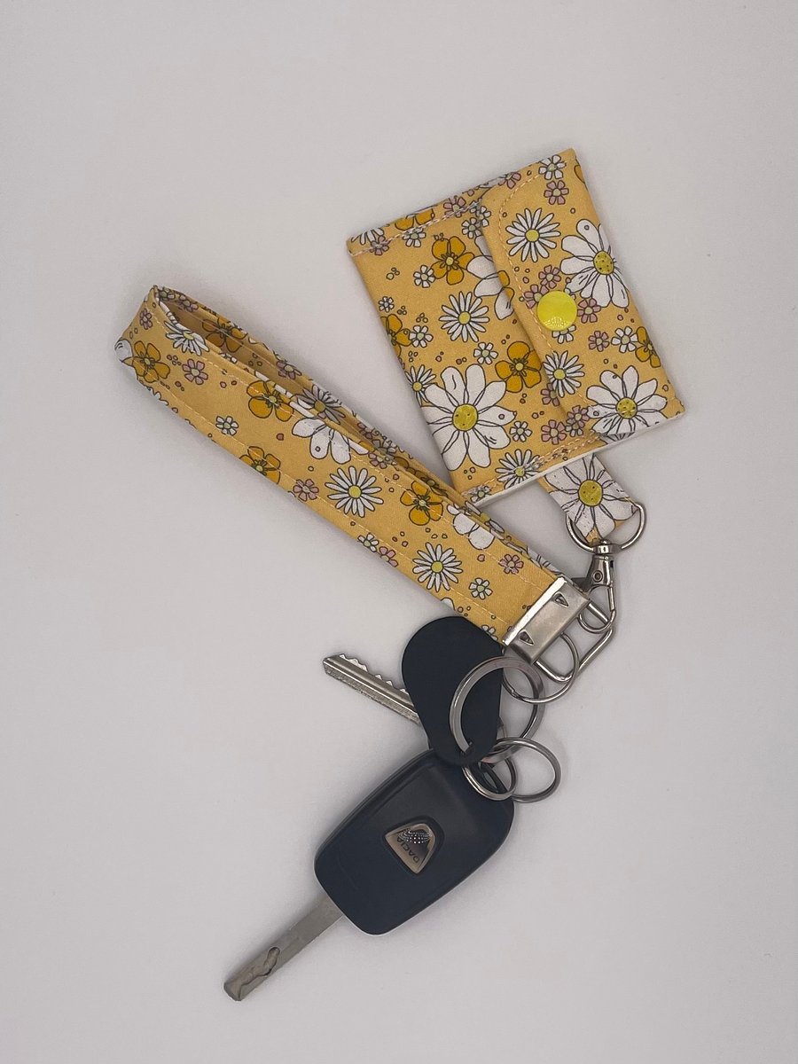 Wristlet KEYCHAINS -DAISY YELLOW  (Silver tone fastening)