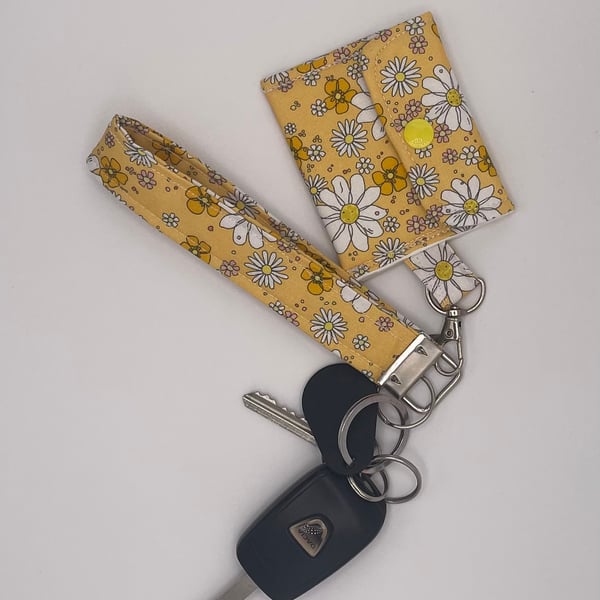 Wristlet KEYCHAINS -DAISY YELLOW  (Silver tone fastening)