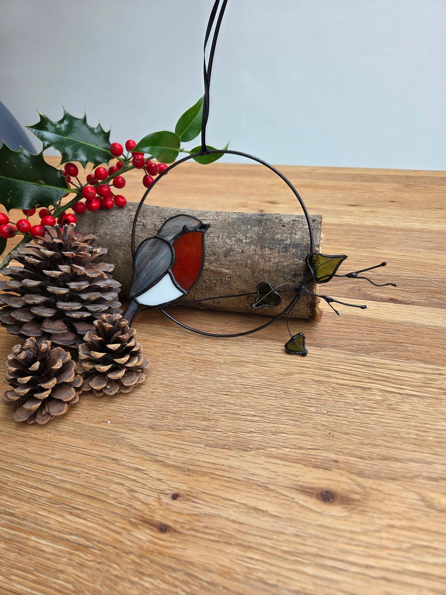 Handcrafted Stained Glass Robin Wreath Contemporary Bird Wall Art Decoration