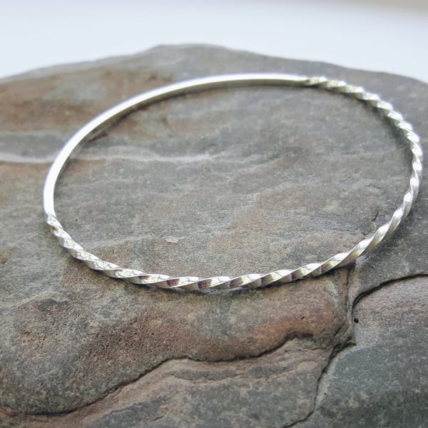 Sterling Silver Bangle, Partly Twisted, Oval, Hallmarked 