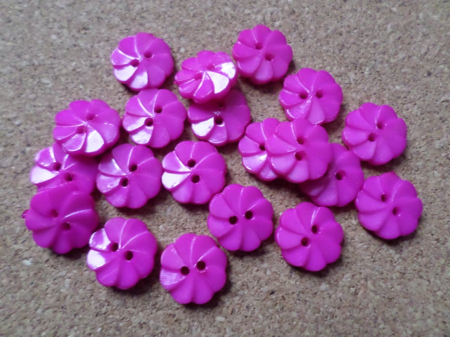 20 x 2-Hole Acrylic Buttons - Round - 14mm - Ridged Flower - Bright Pink
