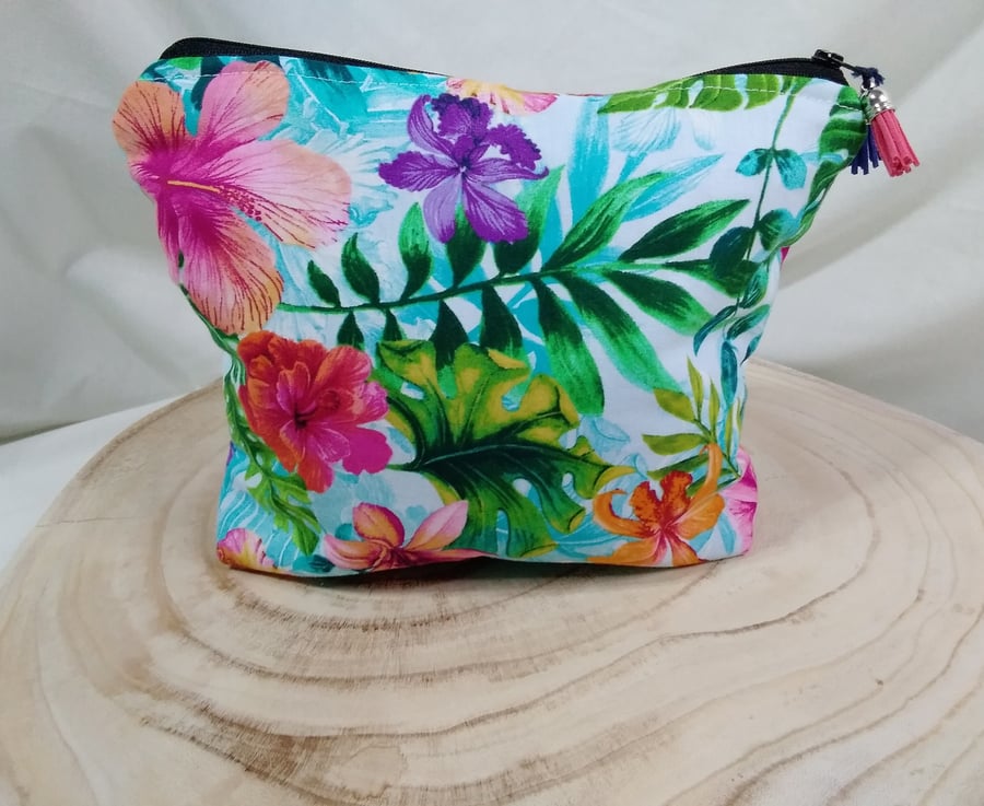 TOILETRY COSMETIC BAG IN TROPICAL FLORAL PRINT