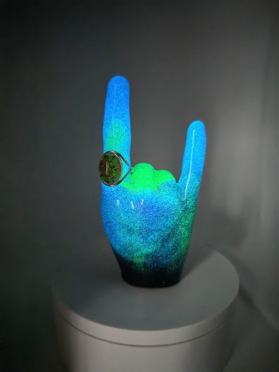 Glow-in-the-Dark Ring Holder: Handmade Resin Jewelry Organiser