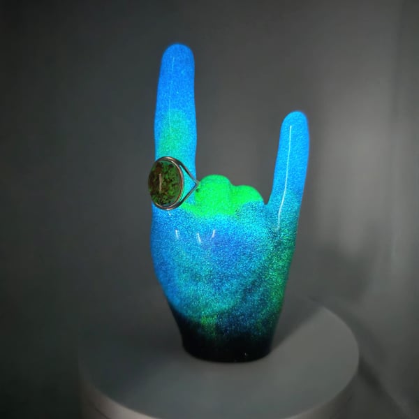 Glow-in-the-Dark Ring Holder: Handmade Resin Jewelry Organiser