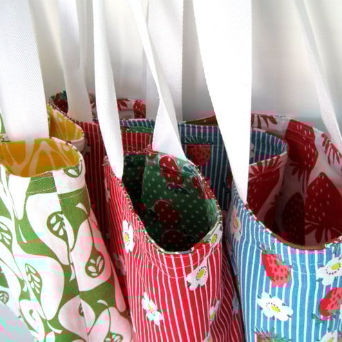 PDF Reversible Tea Towel Tote Sewing Pattern by LillyBlossom