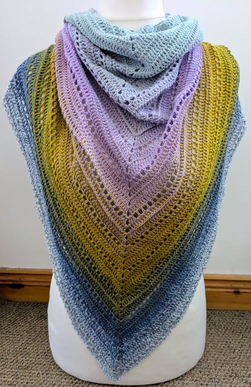 Crochet shawl