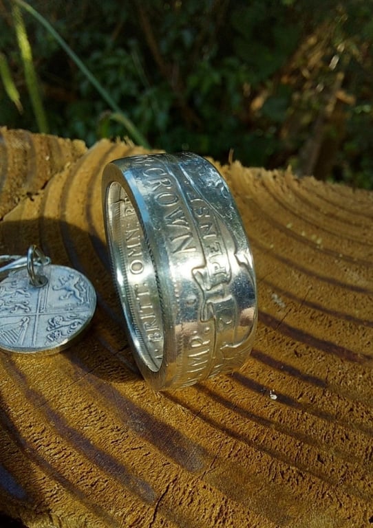 1918 King George V Sterling silver Half crown coin ring UK Size V and a half