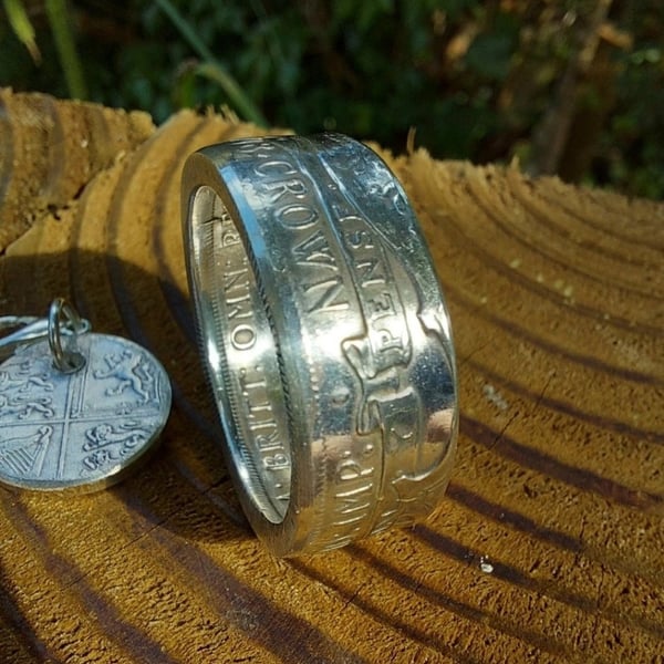 1918 King George V Sterling silver Half crown coin ring UK Size V and a half