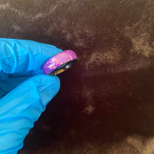 Resin ring purple shimmer mica