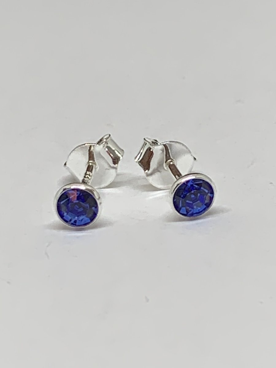 Pretty Sapphire colour crystal Sterling Silver stud earrings FREE UK DELIVERY 