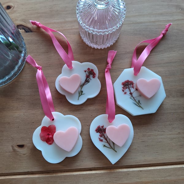 Wax Rose Scented Wardrobe Fresheners