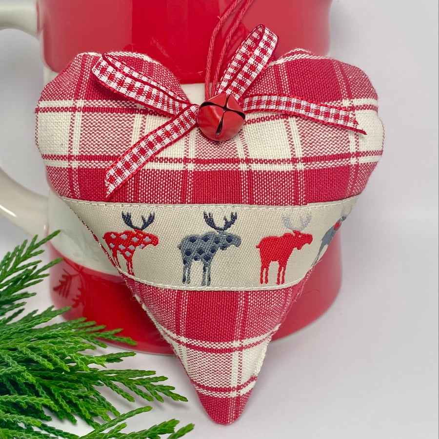 CHRISTMAS SCANDI MOOSE HEART - red windowpane checks