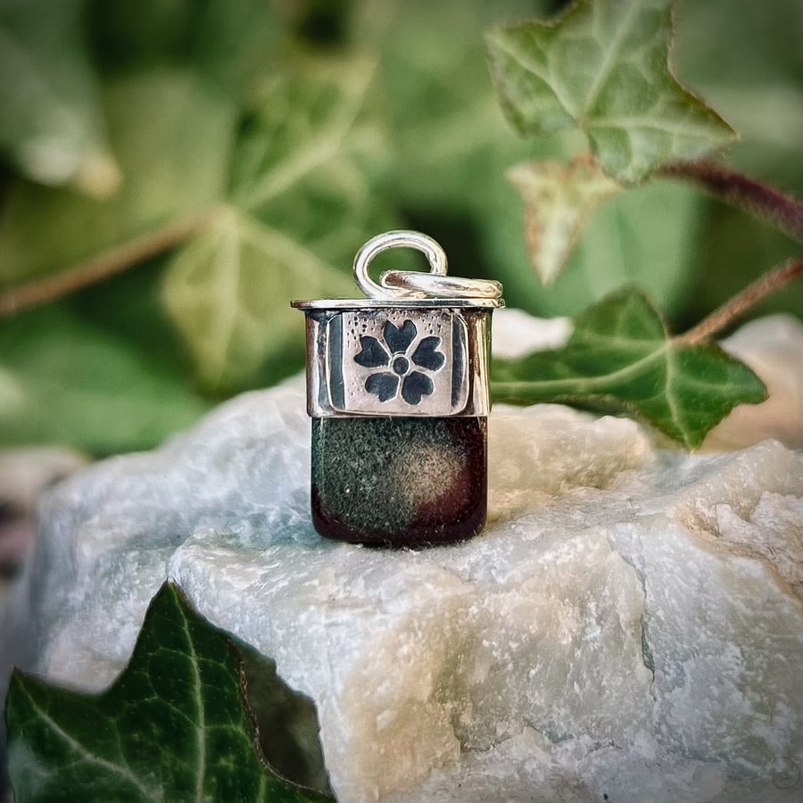 Hidden Grove pendant