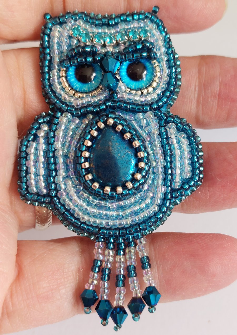 Bead Embroidered Owl Brooch, Blue,  Blue hematite 