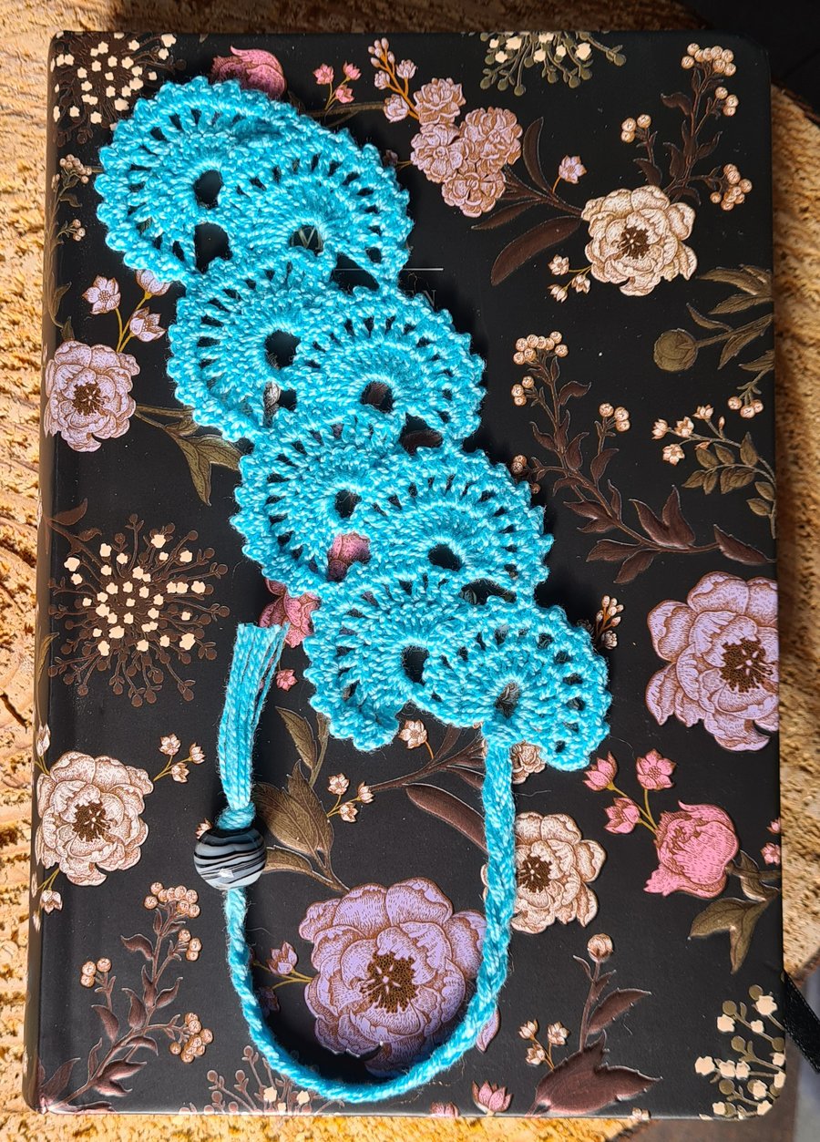 Crochet Fan Bookmark 