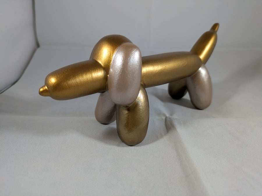 Ceramic Metallic Coloured Balloon Dachshund Dog Animal Figurine Ornament.