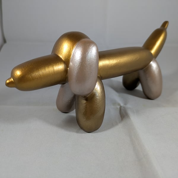 Ceramic Metallic Coloured Balloon Dachshund Dog Animal Figurine Ornament.