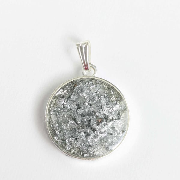 Small Round Resin Pendant With Silver Coloured Flakes